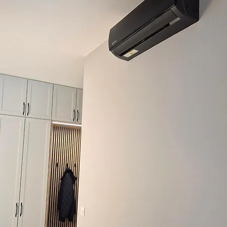 Towarowa Sakura Apartment, Free Parking, Air-conditioning, Self Check-in 24h Apartament Poznań